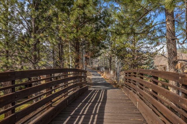 19056 NW Mount Shasta Drive, Bend, OR 97703