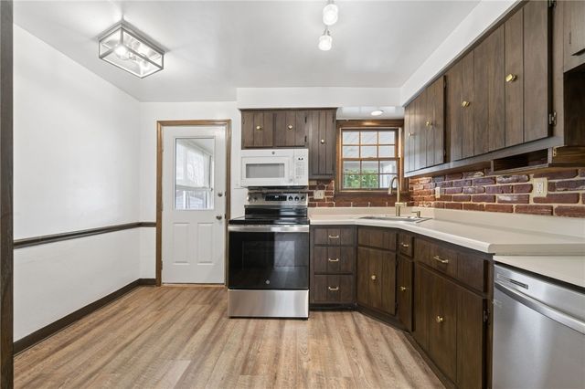 816 Steiner St, Baldwin Boro, PA 15227