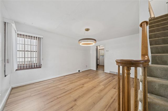 816 Steiner St, Baldwin Boro, PA 15227