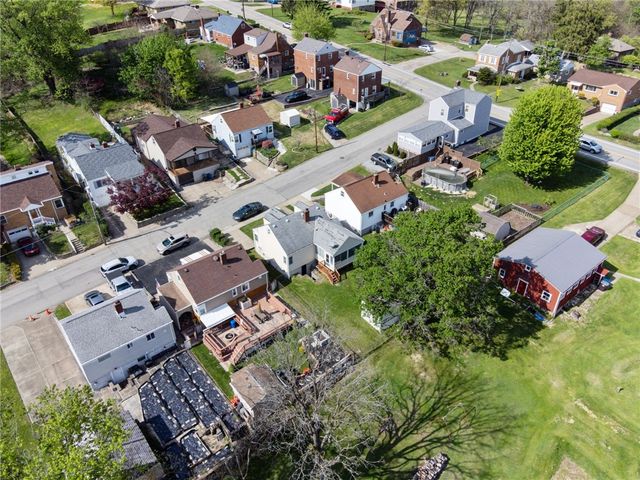 816 Steiner St, Baldwin Boro, PA 15227