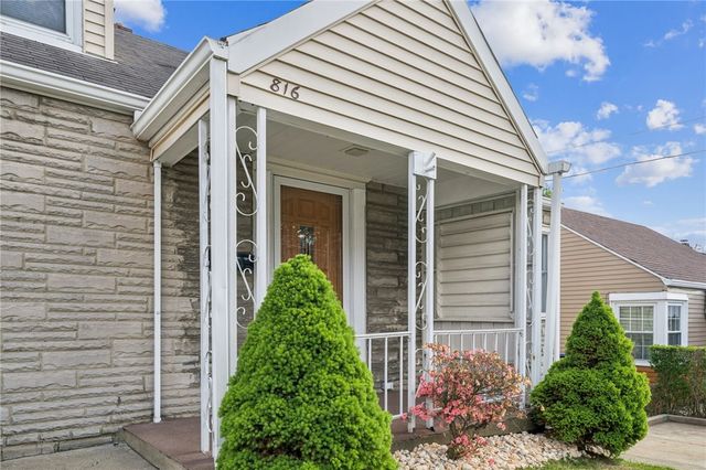 816 Steiner St, Baldwin Boro, PA 15227