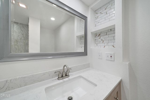 11351 Azahar Street, Ventura, CA 93004