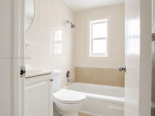 1186 NW 103rd Street 2, Miami, FL 33150