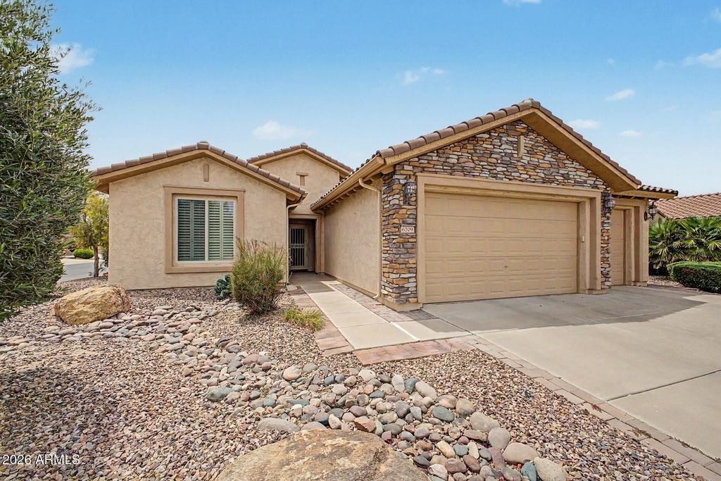 6709 W WILLOW Way, Florence, AZ 85132 — photo 3