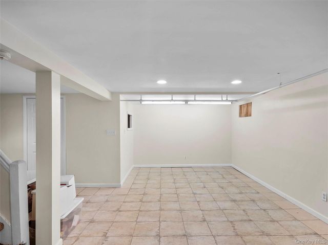 16407 27th Avenue, Flushing, NY 11354