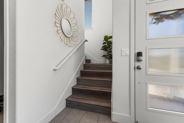 3432 W Good Avenue, Visalia, CA 93277