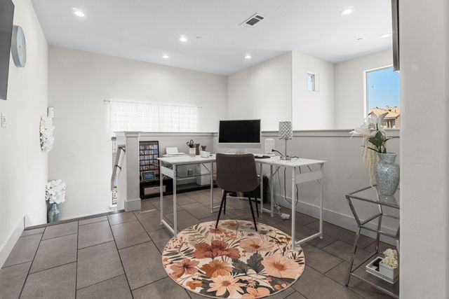 3432 W Good Avenue, Visalia, CA 93277