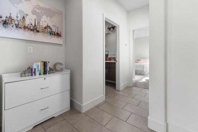 3432 W Good Avenue, Visalia, CA 93277