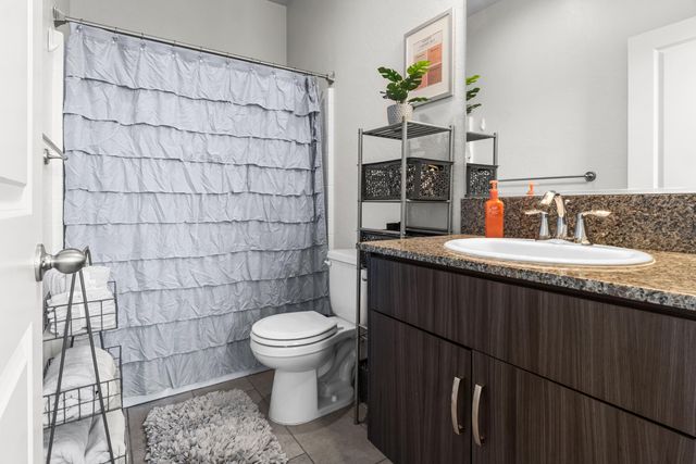 3432 W Good Avenue, Visalia, CA 93277