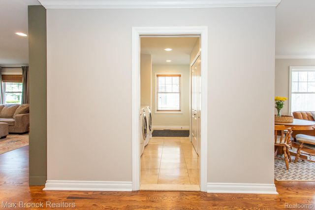 924 N Maple Avenue, Royal Oak, MI 48067