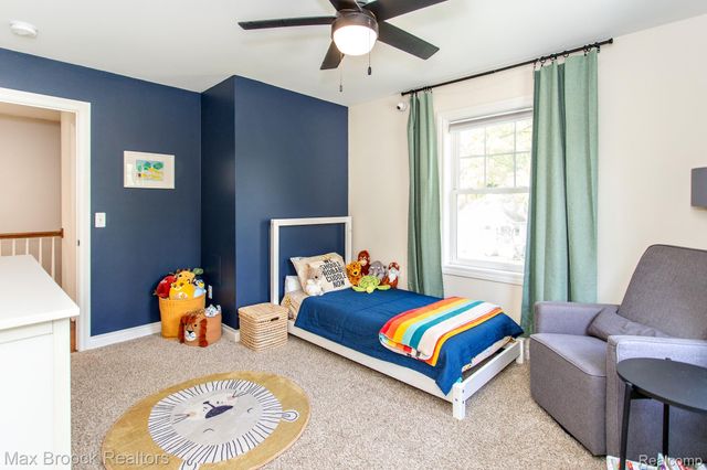 924 N Maple Avenue, Royal Oak, MI 48067
