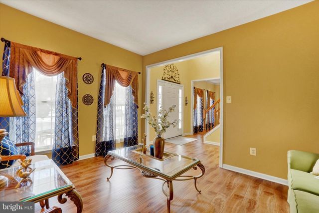 675 CLYDESDALE DR, York, PA 17402