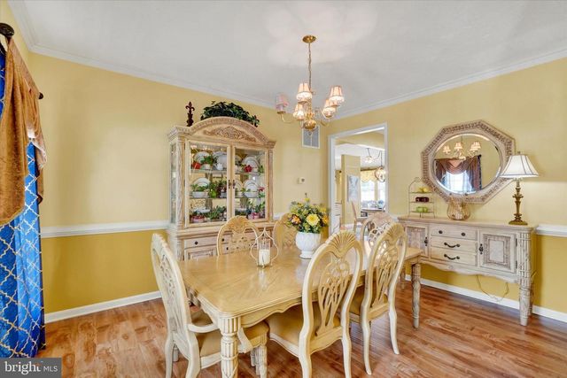 675 CLYDESDALE DR, York, PA 17402