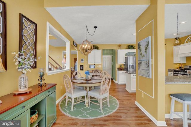 675 CLYDESDALE DR, York, PA 17402