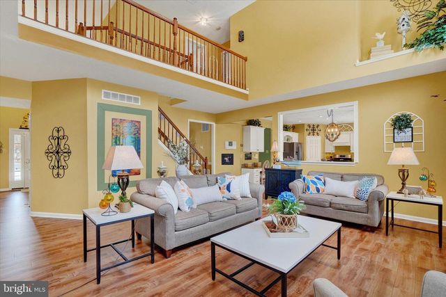 675 CLYDESDALE DR, York, PA 17402