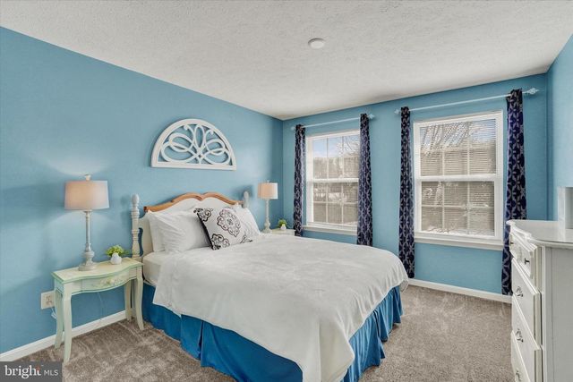 675 CLYDESDALE DR, York, PA 17402