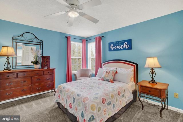 675 CLYDESDALE DR, York, PA 17402