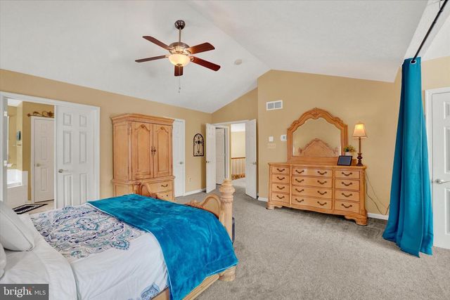 675 CLYDESDALE DR, York, PA 17402