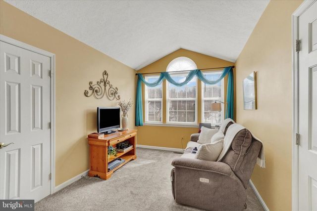 675 CLYDESDALE DR, York, PA 17402