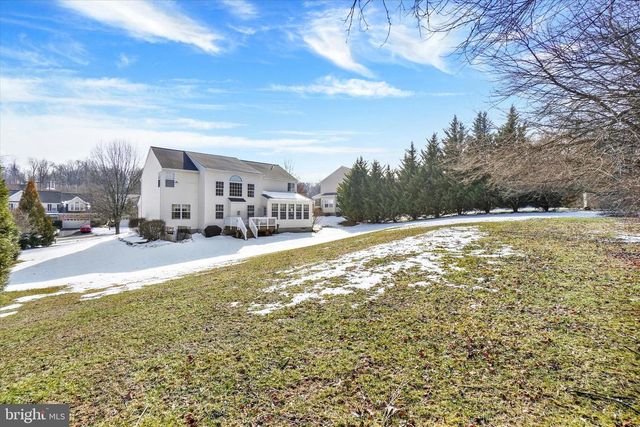 675 CLYDESDALE DR, York, PA 17402