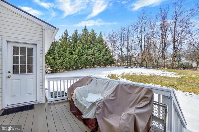 675 CLYDESDALE DR, York, PA 17402