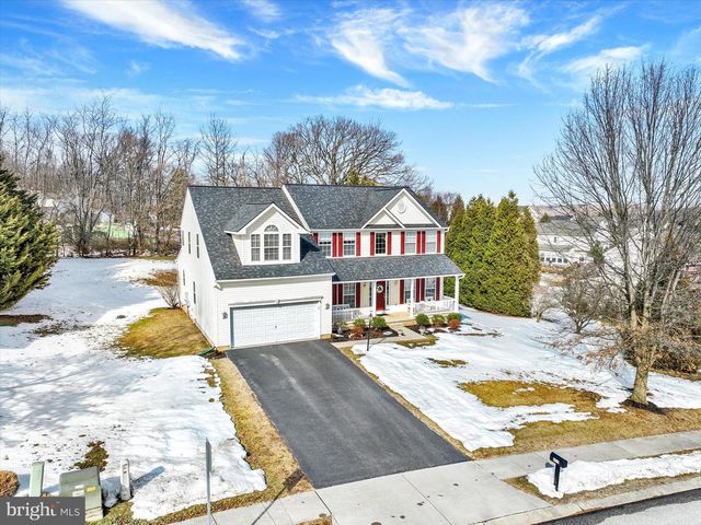 675 CLYDESDALE DR, York, PA 17402