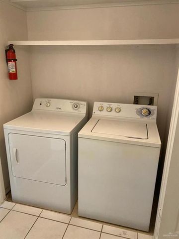 712 Nightingale Avenue C, Mcallen, TX 78504