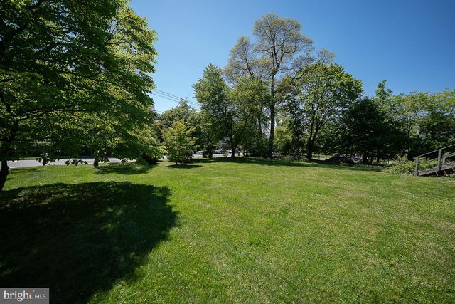 3-5 E CHESTNUT HILL AVE, Philadelphia, PA 19118