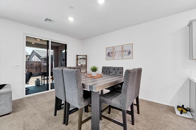 3586 White Sands Drive, Madera, CA 93637