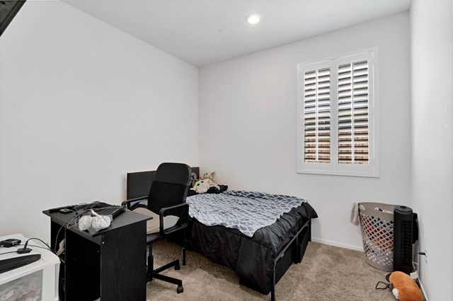 3586 White Sands Drive, Madera, CA 93637