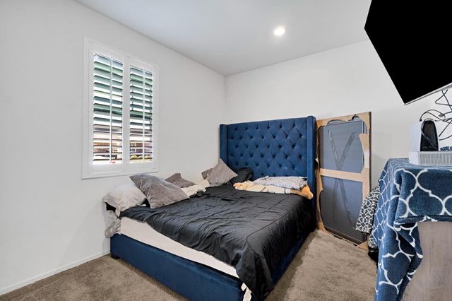 3586 White Sands Drive, Madera, CA 93637