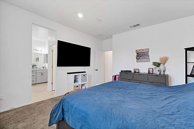 3586 White Sands Drive, Madera, CA 93637