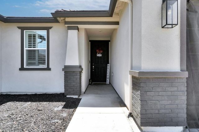 3586 White Sands Drive, Madera, CA 93637