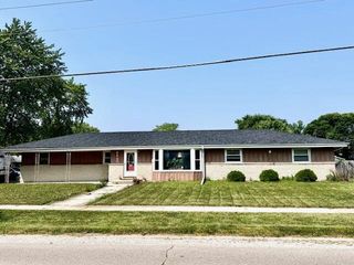 8140 57th AVENUE, Kenosha, WI 53142