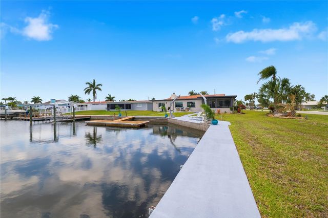 5016 DORY DRIVE, New Port Richey, FL 34652