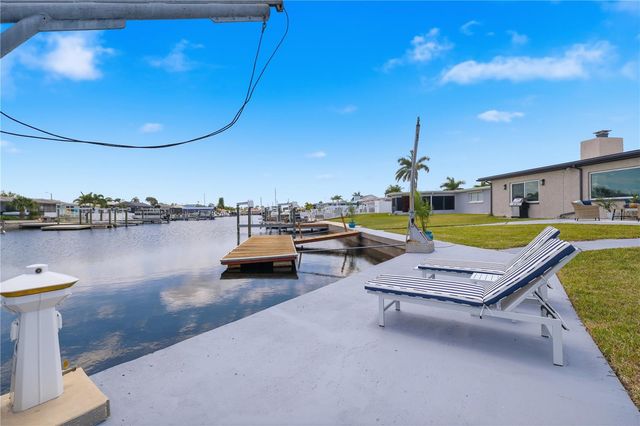 5016 DORY DRIVE, New Port Richey, FL 34652