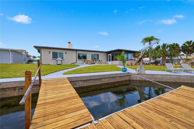 5016 DORY DRIVE, New Port Richey, FL 34652