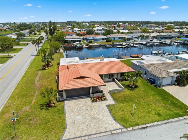 5016 DORY DRIVE, New Port Richey, FL 34652