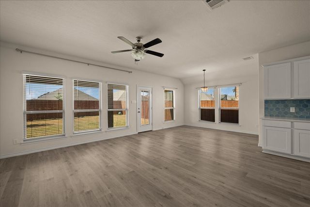 772 Soar Sky Way, Lavon, TX 75166