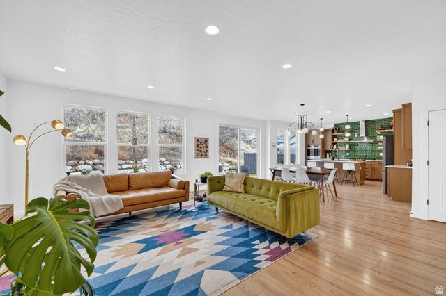 1878 W CHACO CIR, Lehi, UT 84048