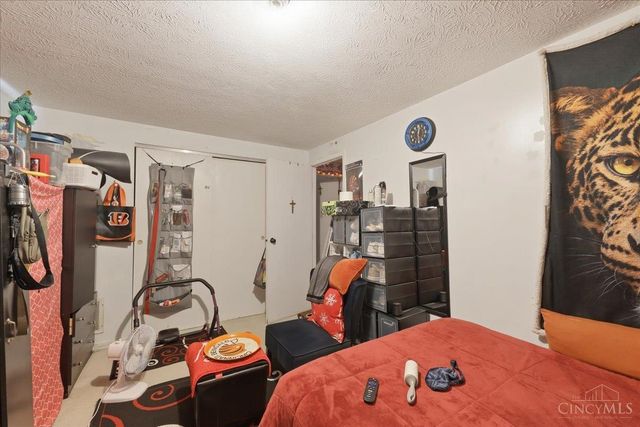 2435 Montana Avenue, Cincinnati, OH 45211