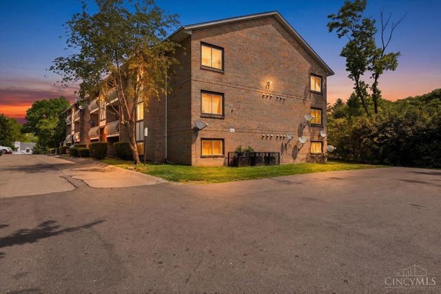 2435 Montana Avenue, Cincinnati, OH 45211