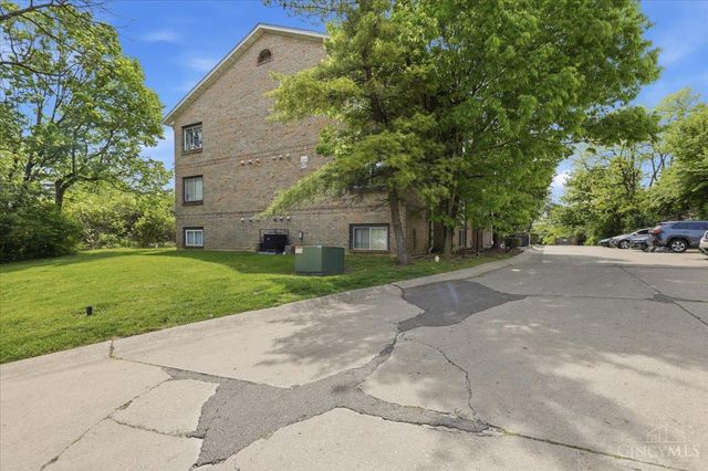 2435 Montana Avenue, Cincinnati, OH 45211