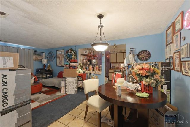 2435 Montana Avenue, Cincinnati, OH 45211