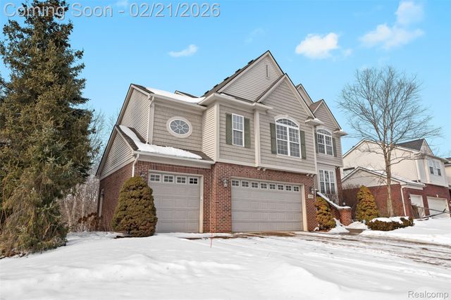 49681 S Glacier, Northville Township, MI 48168