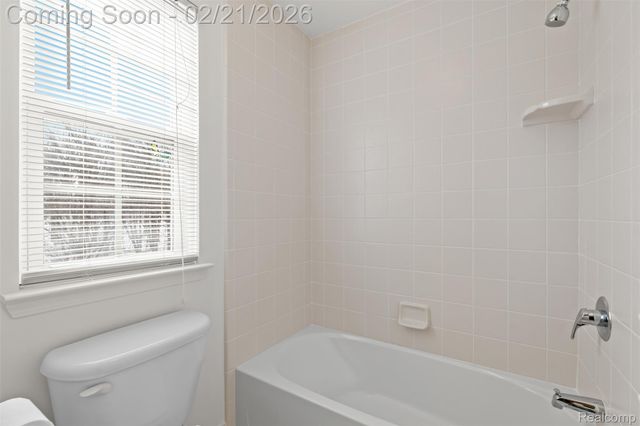 49681 S Glacier, Northville Township, MI 48168