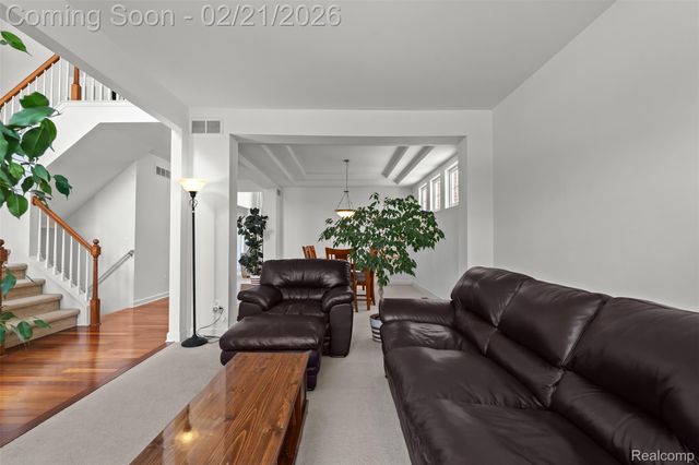 49681 S Glacier, Northville Township, MI 48168