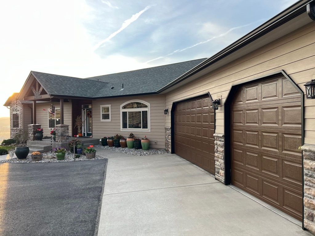 7009 N Lynden Ln, Otis Orchards, WA 99027 photo 2