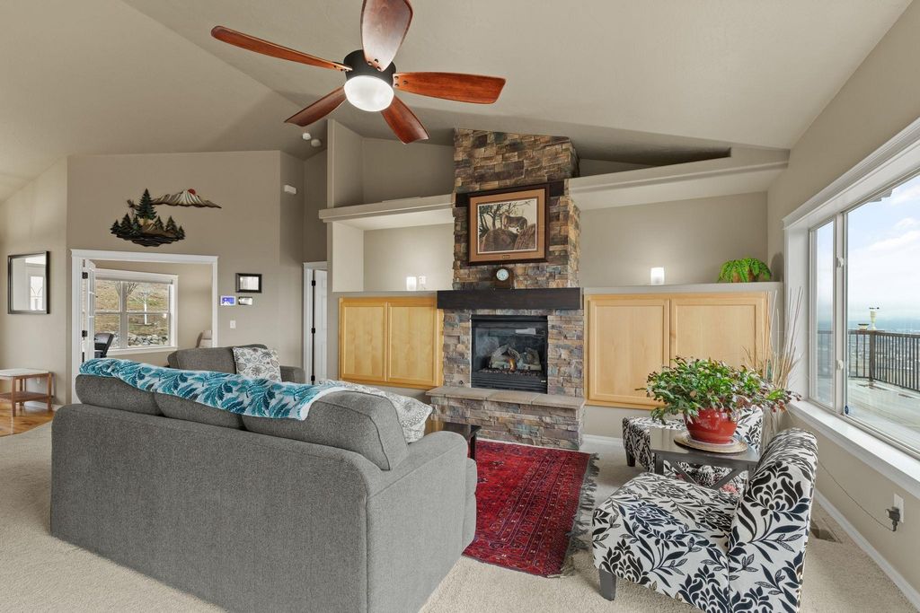 7009 N Lynden Ln, Otis Orchards, WA 99027 photo 5