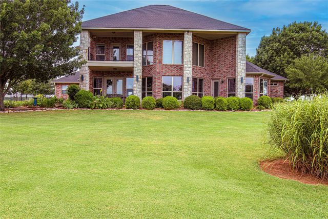 103 Silver Sage Court, Weatherford, TX 76087